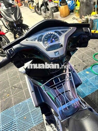 Honda Air Blade Mắt Cú 2014 Trắng