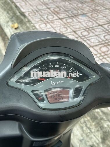 Piaggio Vespa Sprint 125cc 3vie 2015 Xám 36000km