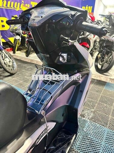 Honda Air Blade Mắt Cú 2014 Trắng