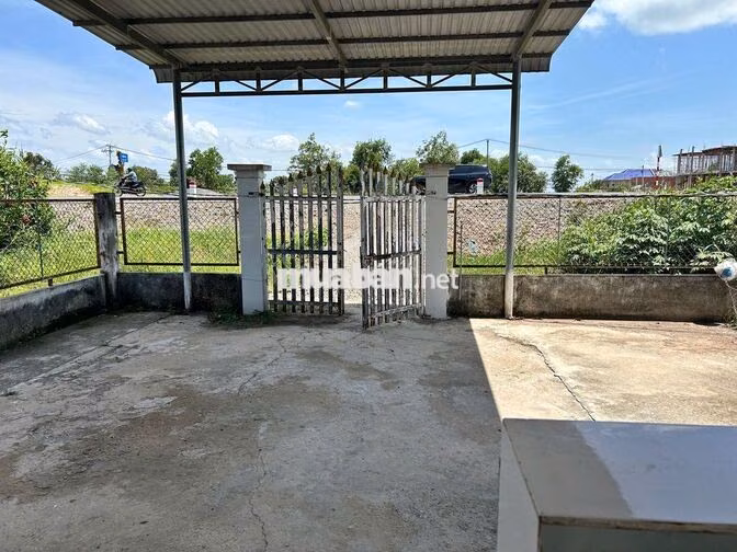 Đất thổ cư 1000 m2 mặt tiền đường ĐT 818 Tân Thành Thủ Thừa Long An cũ