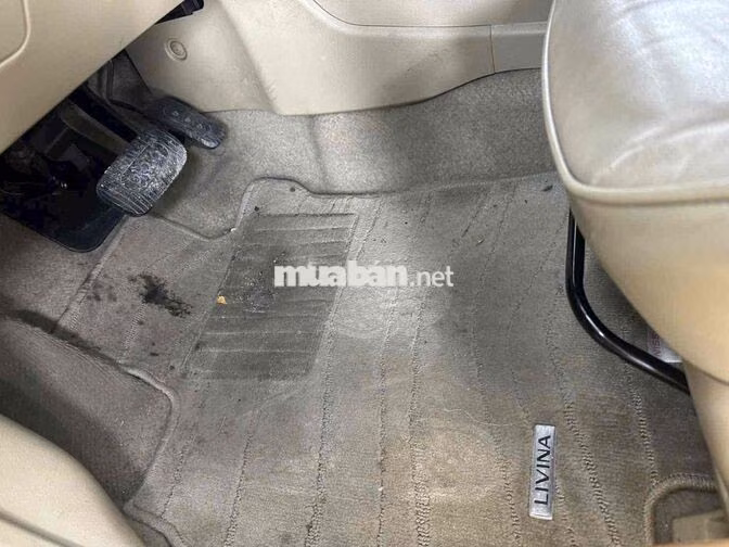 Nissan Grand Livina Xám Việt Nam 5 chỗ