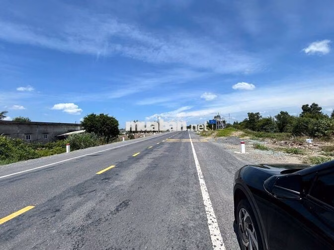 Đất thổ cư 1000 m2 mặt tiền đường ĐT 818 Tân Thành Thủ Thừa Long An cũ