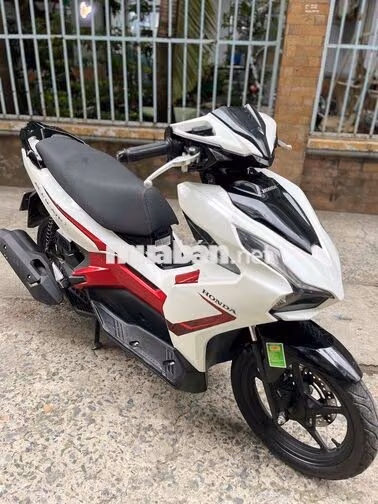 Ab 2020 Trắng đỏ ( nx tốt 0 đồng )