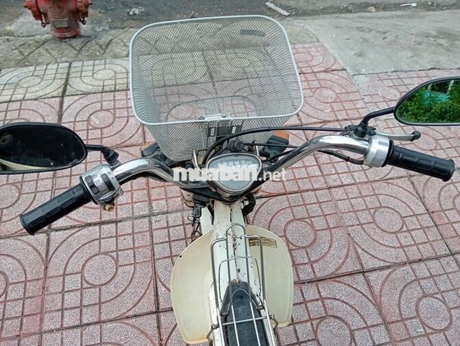 Honda Chaly Trắng