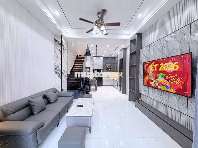 chính chủ cần bán gấp nhà mặt tiền đặng huy tá vitri rất đẹp