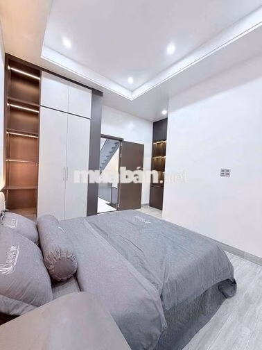 chính chủ cần bán gấp nhà mặt tiền đặng huy tá vitri rất đẹp