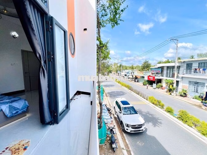 GIẢM 240TR – NHÀ MẶT TIỀN LỘ 20M BÌNH THỦY – FULL NỘI THẤT –  2,95 TỶ