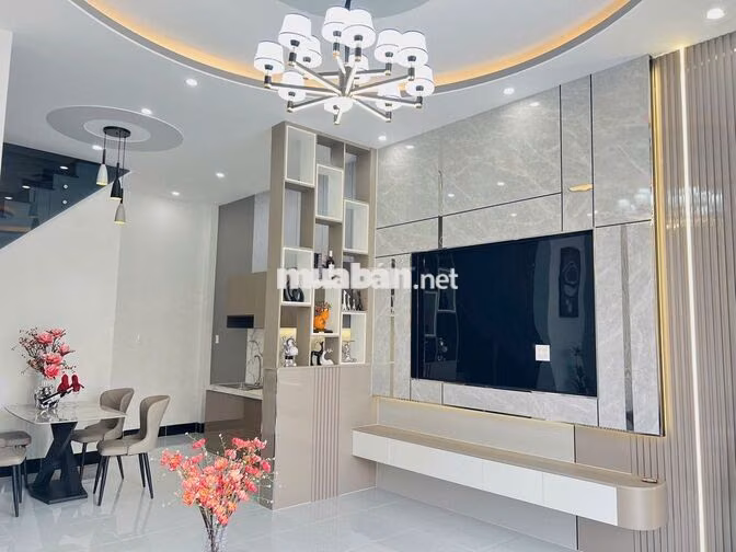 GIẢM 240TR – NHÀ MẶT TIỀN LỘ 20M BÌNH THỦY – FULL NỘI THẤT –  2,95 TỶ