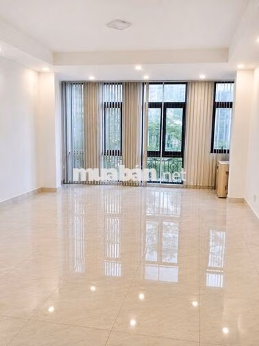 Văn phòng tòa nhà 54C giá tốt Đường 18