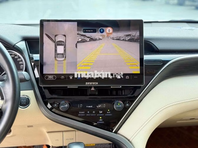 Toyota Camry 2.5Q 2022 Trắng Ghế da