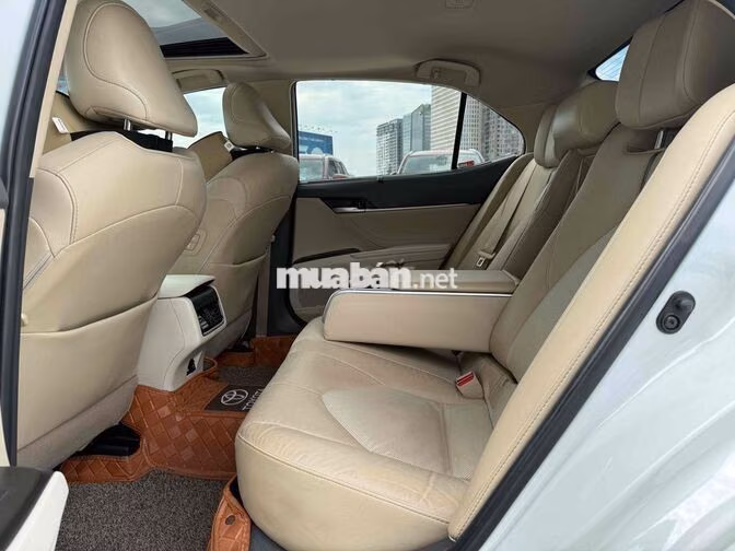 Toyota Camry 2.5Q 2022 Trắng Ghế da
