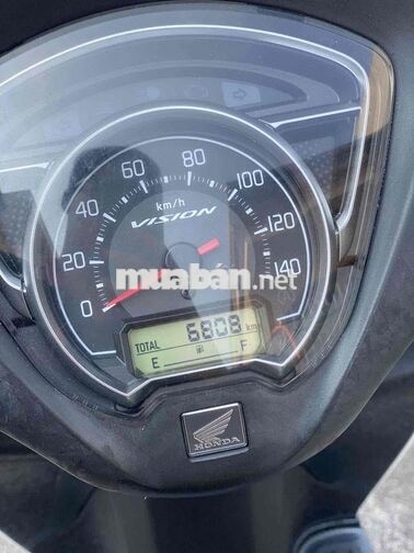 Honda Vision Trắng 6808 km