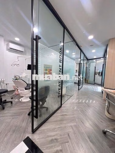 CHO THUÊ NGUYÊN TÒA NGAY TRUNG TÂM QUẬN 5 - DIỆN TÍCH SỬ DỤNG 1500M2