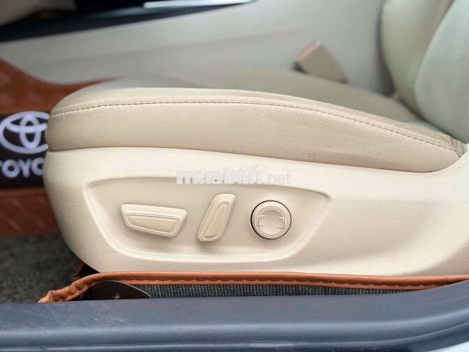 Toyota Camry 2.5Q 2022 Trắng Ghế da
