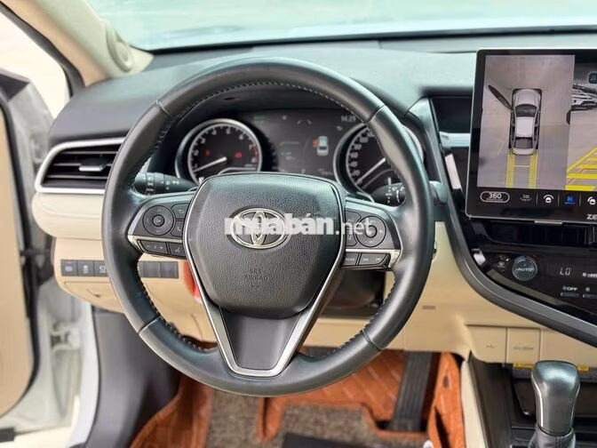Toyota Camry 2.5Q 2022 Trắng Ghế da