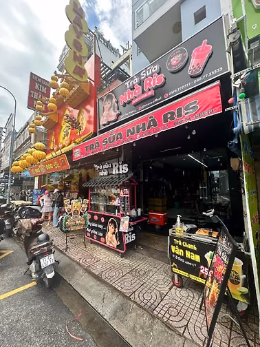 Chỉ 70 triệu sở hữu quán trà sữa ngay góc ngã tư Tân Hương – Tân Quý, 
