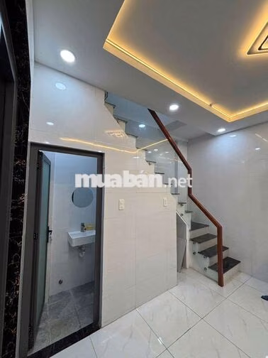Q11- nhà mới xây cần bán - 2 tầng - giá nhỉnh 3,5 tỷ