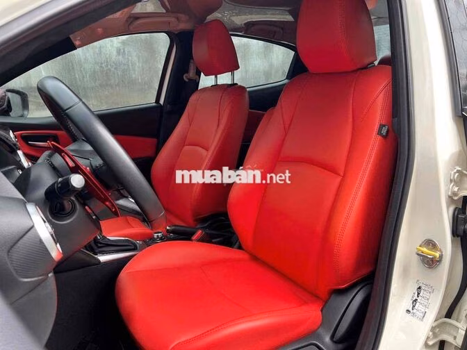 Mazda Mazda 2 Luxury 2022 Trắng 73.000 km