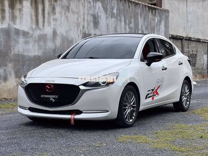 Mazda Mazda 2 Luxury 2022 Trắng 73.000 km