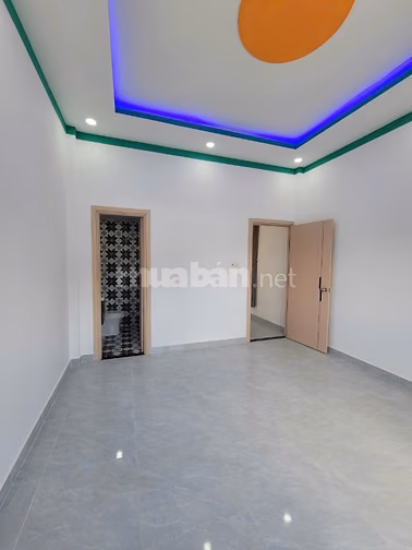 Nhà đẹp mới xây xách vali ở ngay DT 150M2,SHR,bancon chill chill