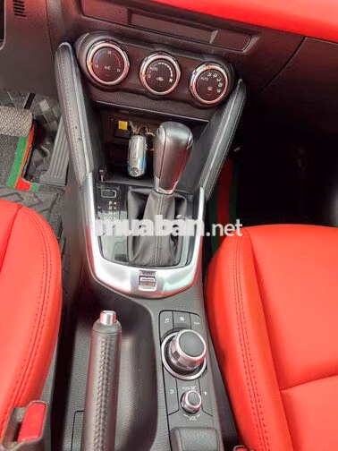 Mazda Mazda 2 Luxury 2022 Trắng 73.000 km