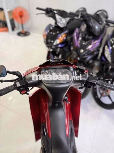 Yamaha Yaz TLTQ bstp ngay chủ kí giấy