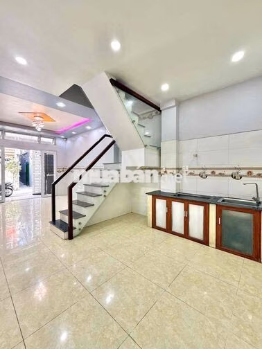 HẺM 6M KẾ TUYẾN METRO SỐ 5 TÂN BÌNH NGAY CHỢ PHẠM VĂN HAI NHÀ XÂY CỰC