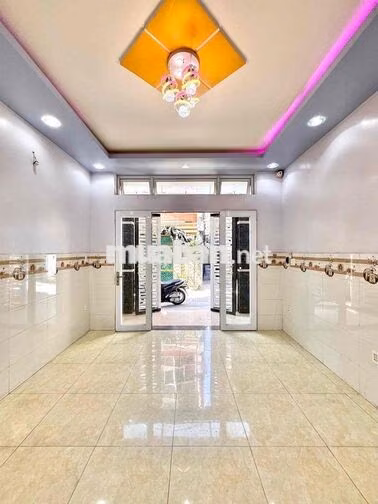HẺM 6M KẾ TUYẾN METRO SỐ 5 TÂN BÌNH NGAY CHỢ PHẠM VĂN HAI NHÀ XÂY CỰC