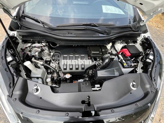 Mitsubishi Xpander Premium 2025 Trắng 23.000 km
