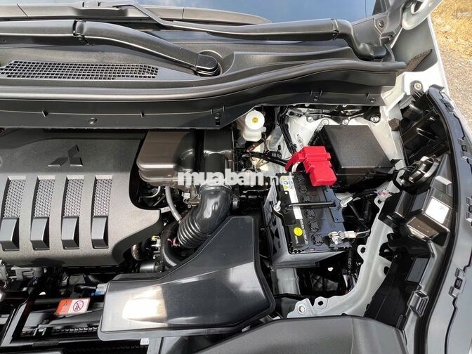 Mitsubishi Xpander Premium 2025 Trắng 23.000 km