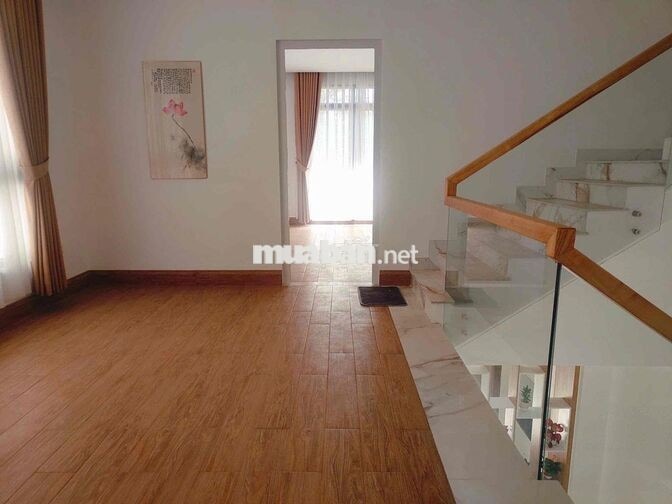 CHO THUÊ NHÀ MẶT TIỀN LÝ THÁI TỔ TRUNG TÂM THÀNH PHỐ MỚI