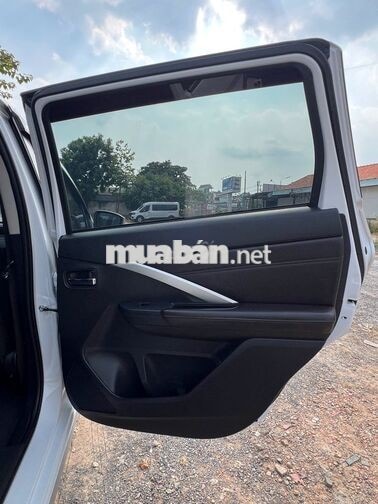 Mitsubishi Xpander Premium 2025 Trắng 23.000 km