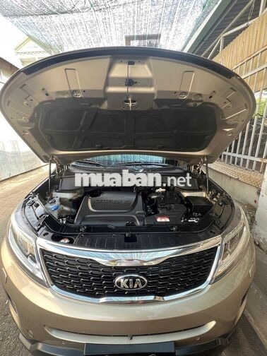 Kia Sorento 2018 2.2 Dath Vàng ghi Dầu