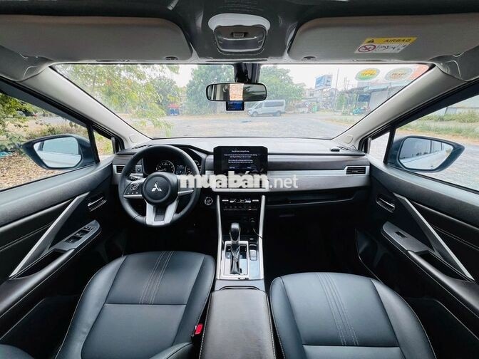 Mitsubishi Xpander Premium 2025 Trắng 23.000 km