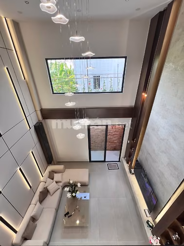 Nhà siêu đẹp nội thất cao cấp SHR. Chính chủ