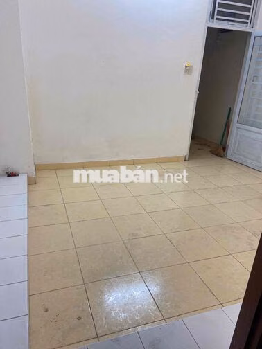 Cho thuê phòng 18m2 P4 Tân bình