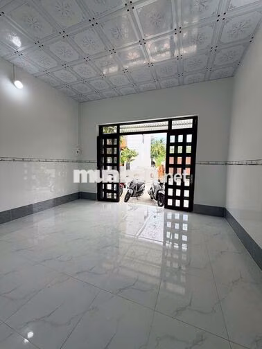 Nhà trệt 2PN Giáp KDC Hồng Phát chỉ 8 triệu