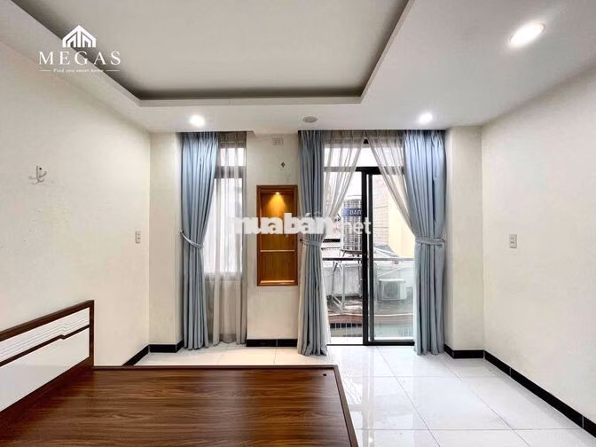 CĂN HỘ MỚI XÂY NGAY CẦU VƯỢT HOÀNG HOA THÁM FULL NỘI THẤT KHU K300