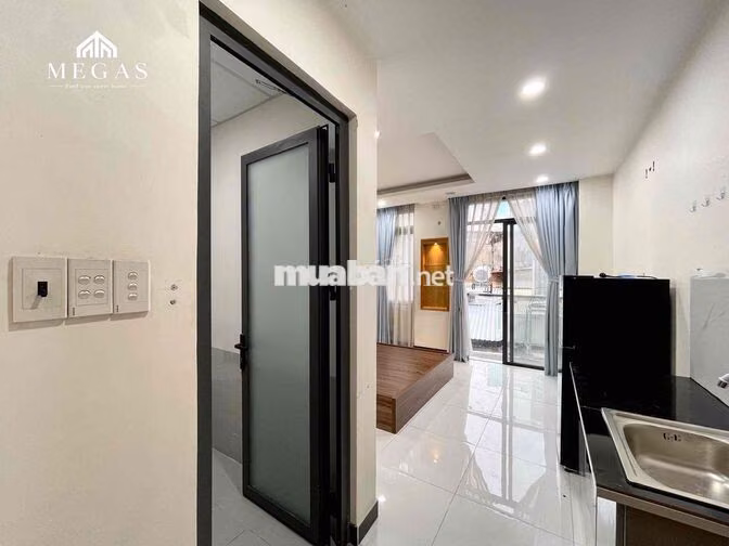CĂN HỘ MỚI XÂY NGAY CẦU VƯỢT HOÀNG HOA THÁM FULL NỘI THẤT KHU K300