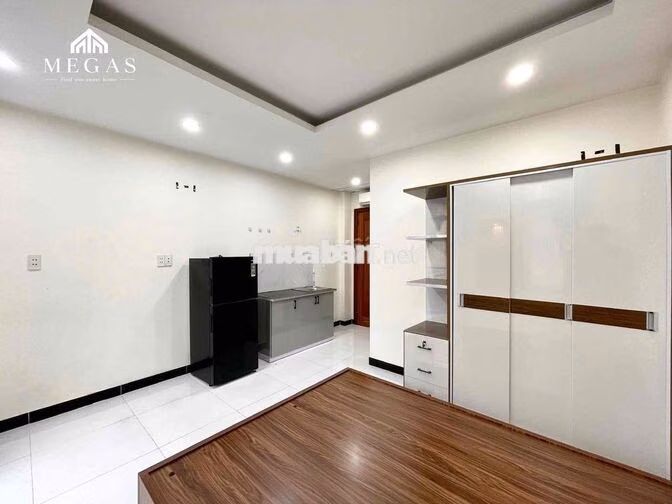 CĂN HỘ MỚI XÂY NGAY CẦU VƯỢT HOÀNG HOA THÁM FULL NỘI THẤT KHU K300