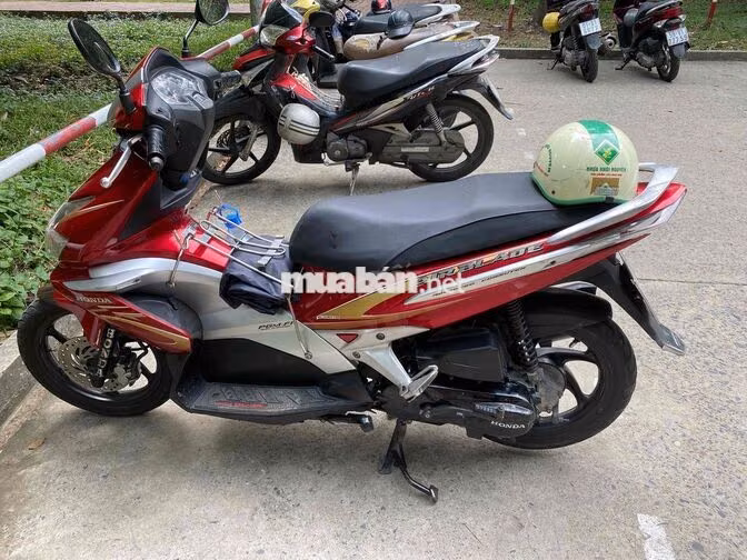 Honda Air Blade 2010 đỏ