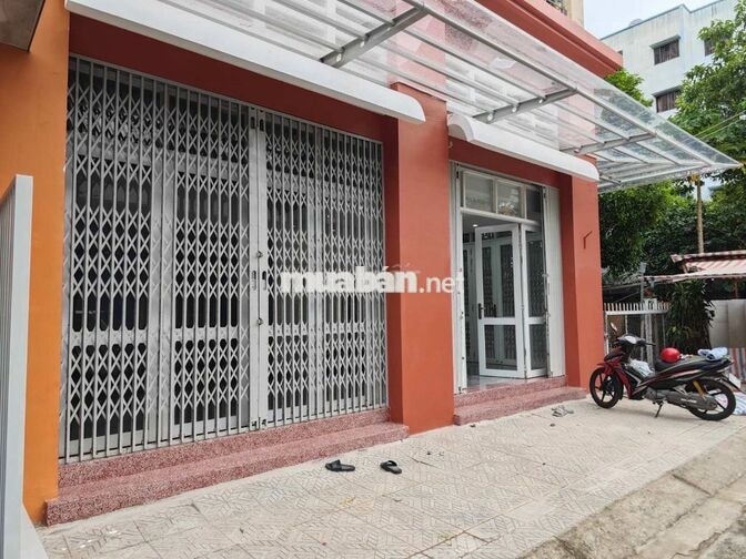 Cho thuê chung cư 52 Phạm Hùng, F.5, Q8 - TẦNG TRỆT - CĂN GÓC 130m2