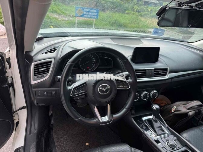 Mazda 3 model 2019 Bản Sport
