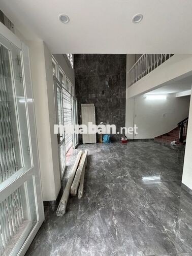 Cho thuê chung cư 52 Phạm Hùng, F.5, Q8 - TẦNG TRỆT - CĂN GÓC 130m2