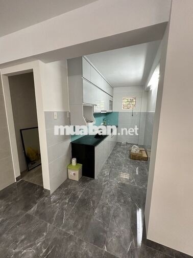 Cho thuê chung cư 52 Phạm Hùng, F.5, Q8 - TẦNG TRỆT - CĂN GÓC 130m2