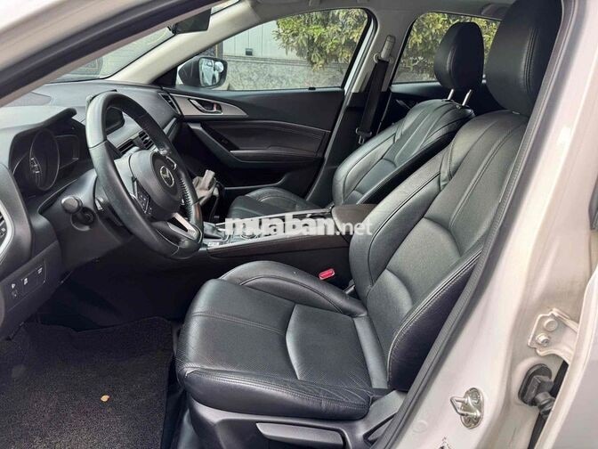 Mazda 3 model 2019 Bản Sport