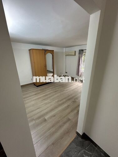 Cho thuê chung cư 52 Phạm Hùng, F.5, Q8 - TẦNG TRỆT - CĂN GÓC 130m2