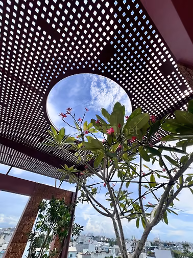 Nhà siêu đẹp nội thất cao cấp SHR. Chính chủ