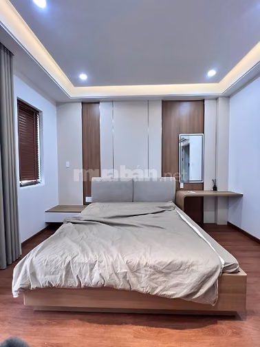 Nhà siêu đẹp nội thất cao cấp SHR. Chính chủ