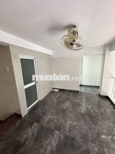 Cho thuê chung cư 52 Phạm Hùng, F.5, Q8 - TẦNG TRỆT - CĂN GÓC 130m2